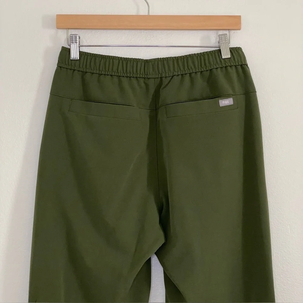 Figs Tansen Jogger Scrub Pants Limited Edition Dark Olive Small Short
